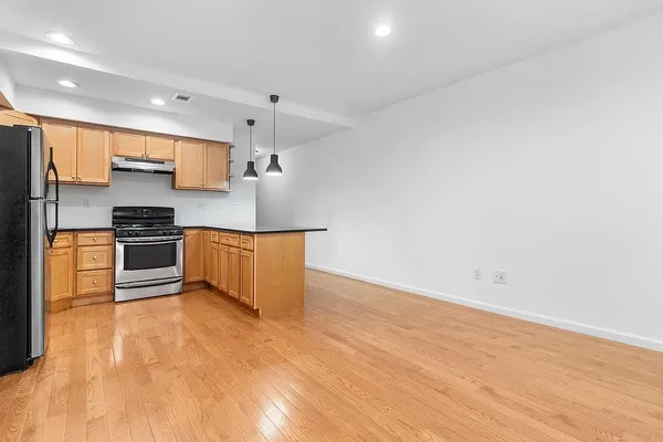 $3,400 | 315 22nd Street, Unit 1 | Greenwood Heights