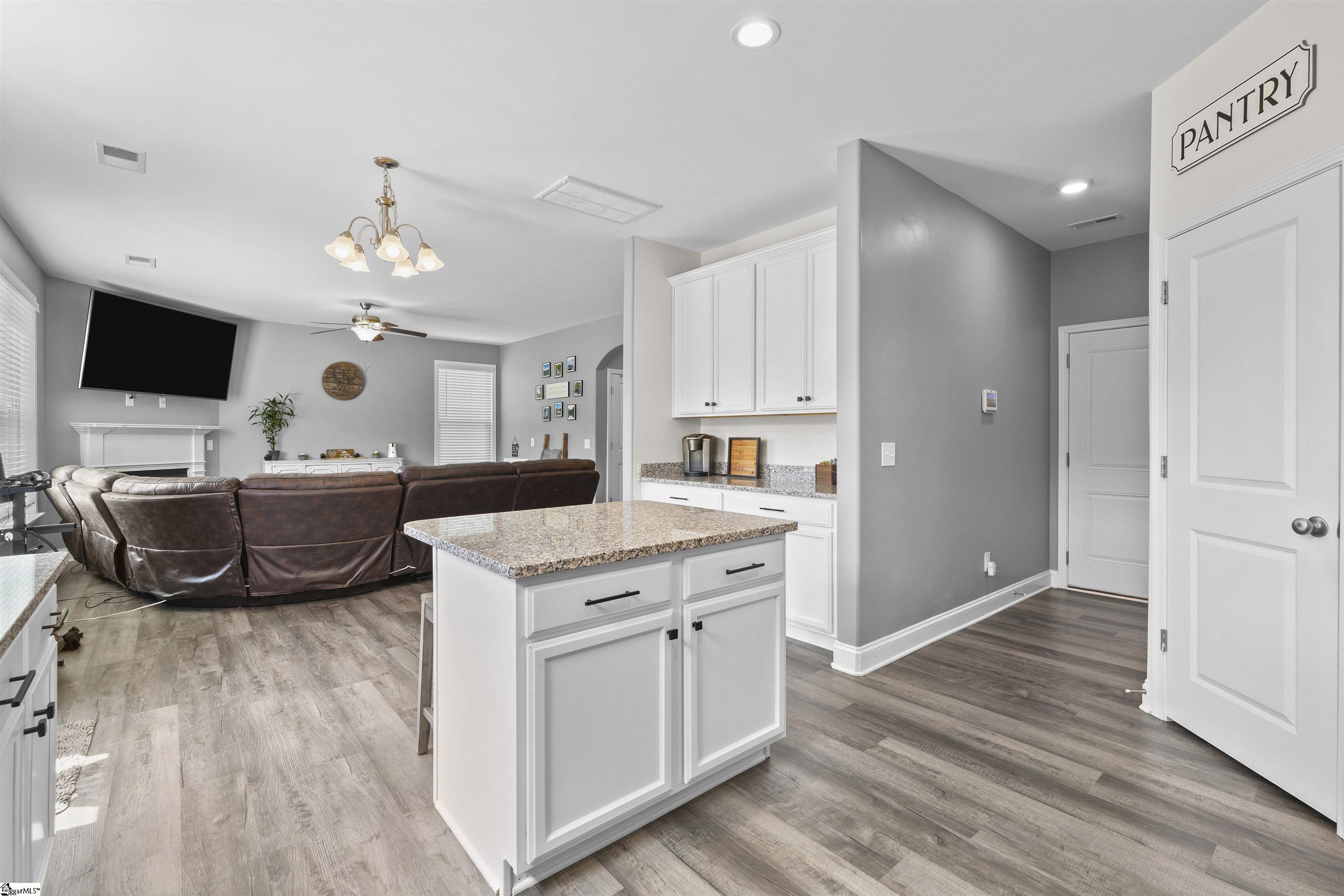 607 River Trace Loop Simpsonville, SC 29680 - Photo 14 of 41