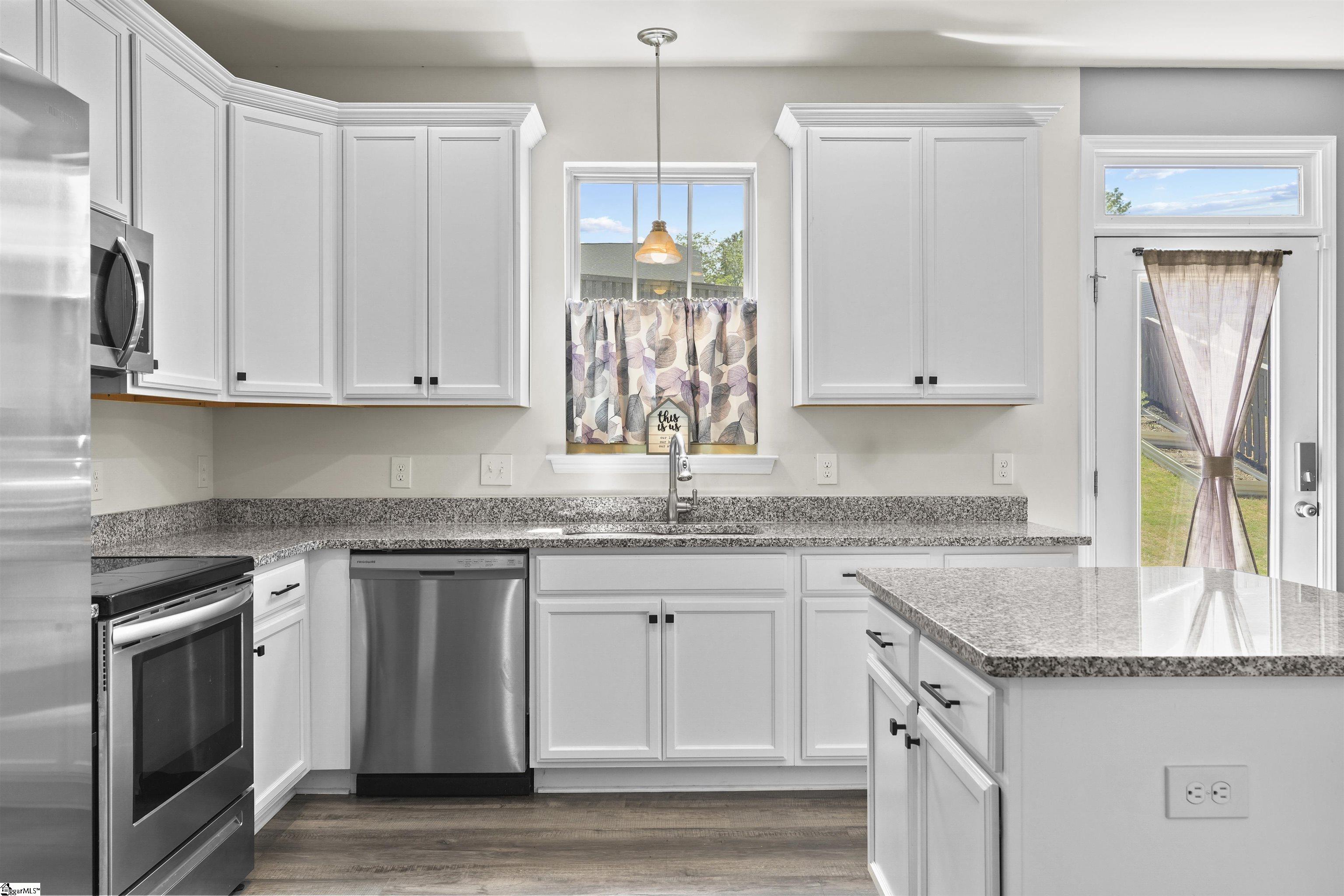 607 River Trace Loop Simpsonville, SC 29680 - Photo 15 of 41