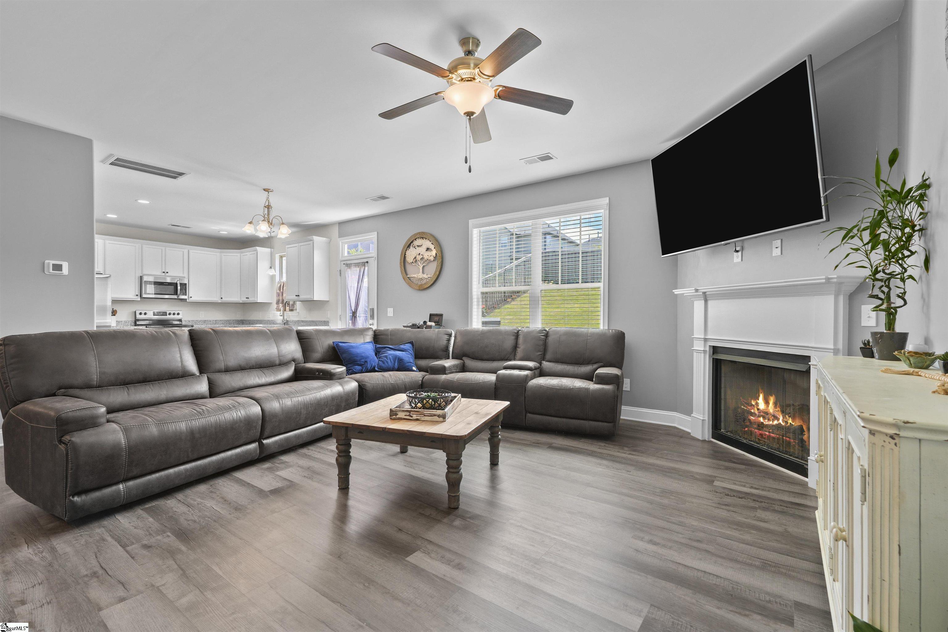 607 River Trace Loop Simpsonville, SC 29680 - Photo 8 of 41