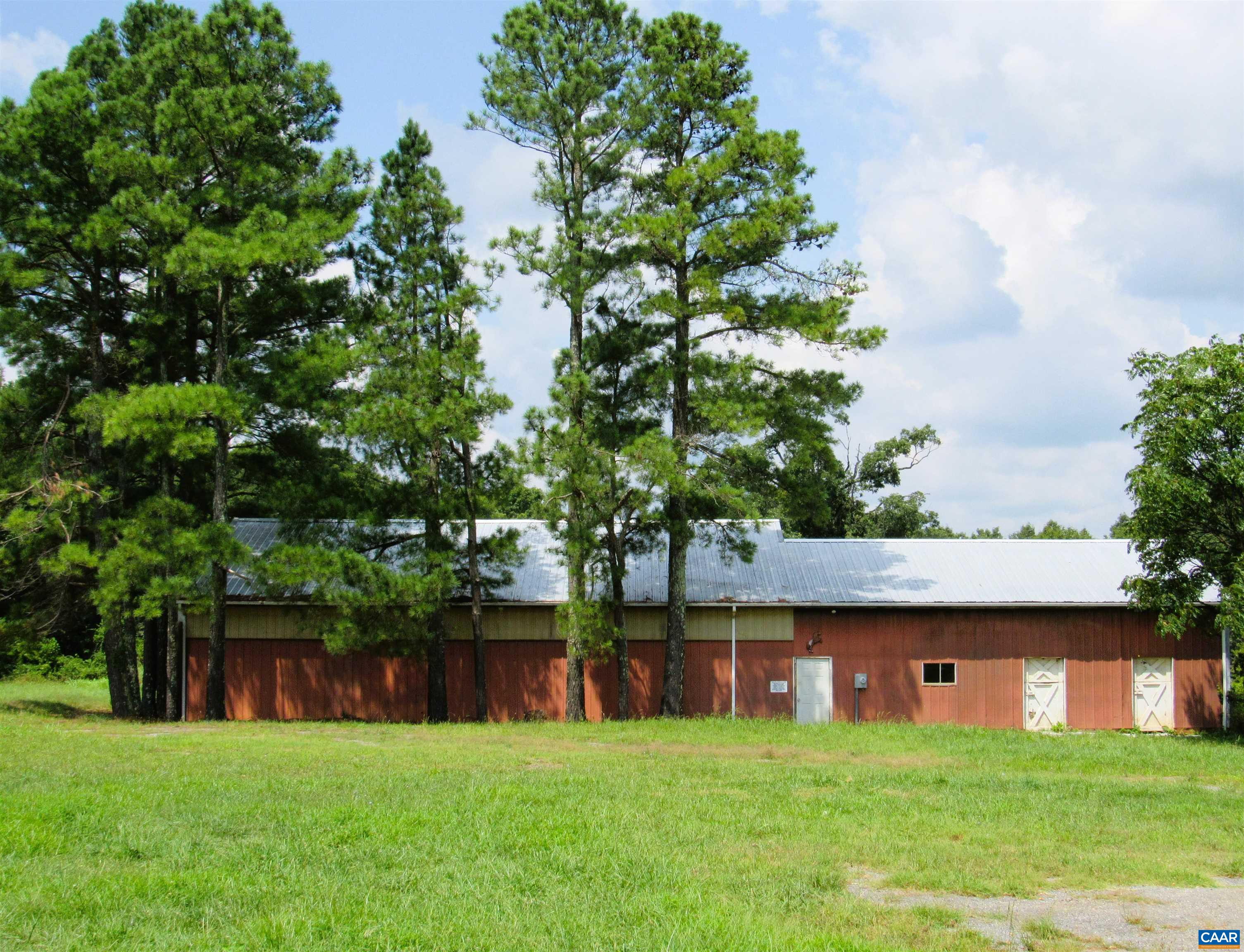 1358 South Coolwell Road Madison Heights, VA 24572 - Photo 20 of 27 a view of a house with a garden