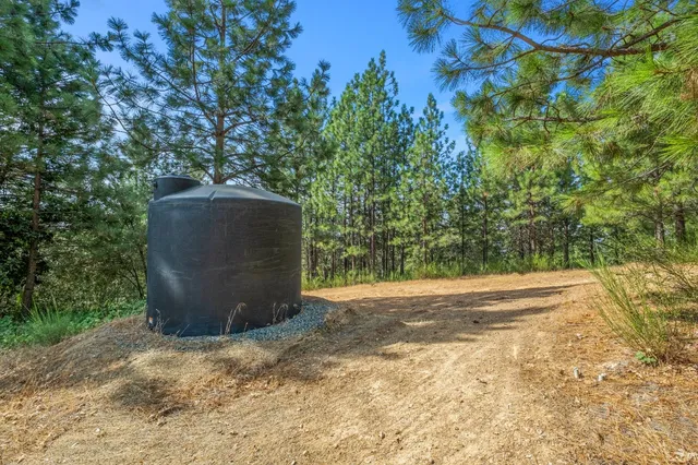 a view of a outdoor space