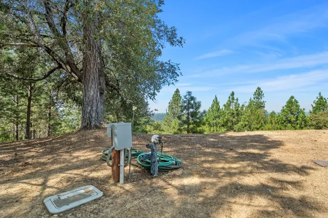 a view of a outdoor space