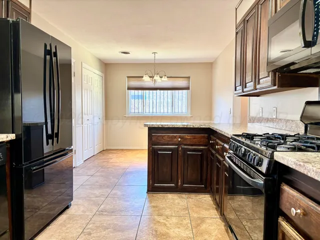 $1,800 | 7108 Imperial Trail, Amarillo, TX 79106