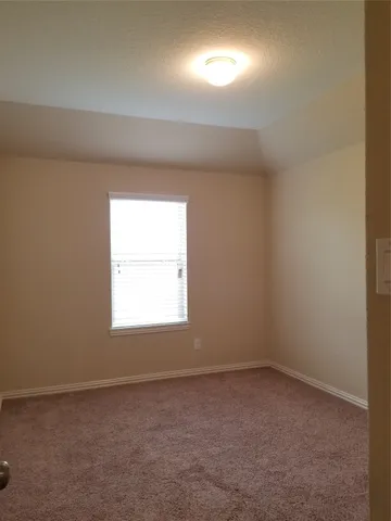 $2,300 | 5217 Green Heath Lane, Rosharon, TX 77583