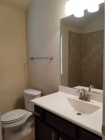 $2,300 | 5217 Green Heath Lane, Rosharon, TX 77583