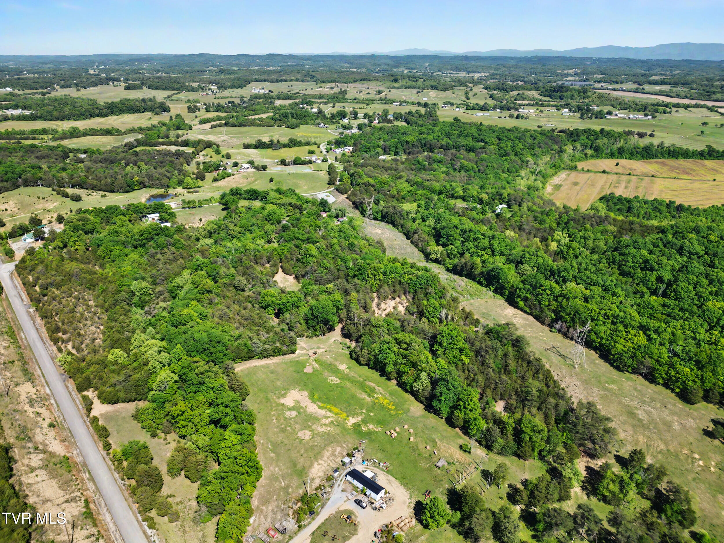 7.5-acres Oak Hills Road Mosheim, TN 37818 - Photo 11 of 15 4_dji_0182