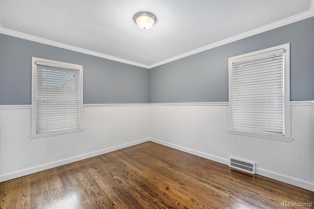 983 Harvard Road Berkley, MI 48072 - Photo 21 of 42
