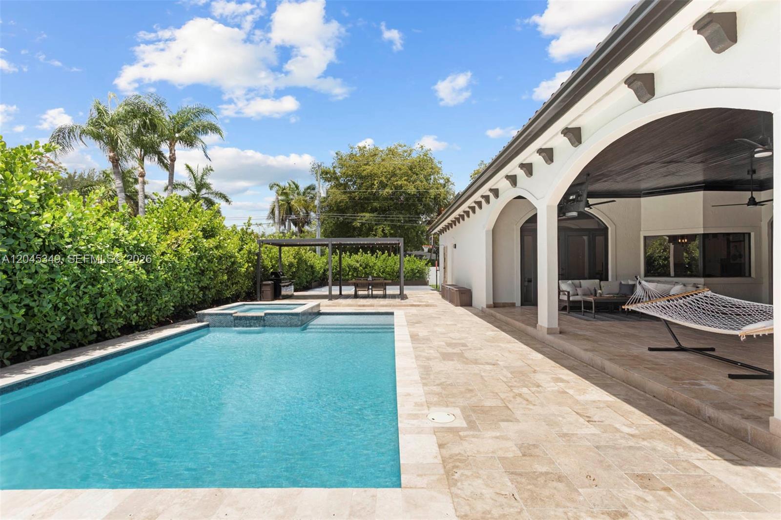 6874 Southwest 57th Terrace Miami, FL 33143 - Photo 17 of 37