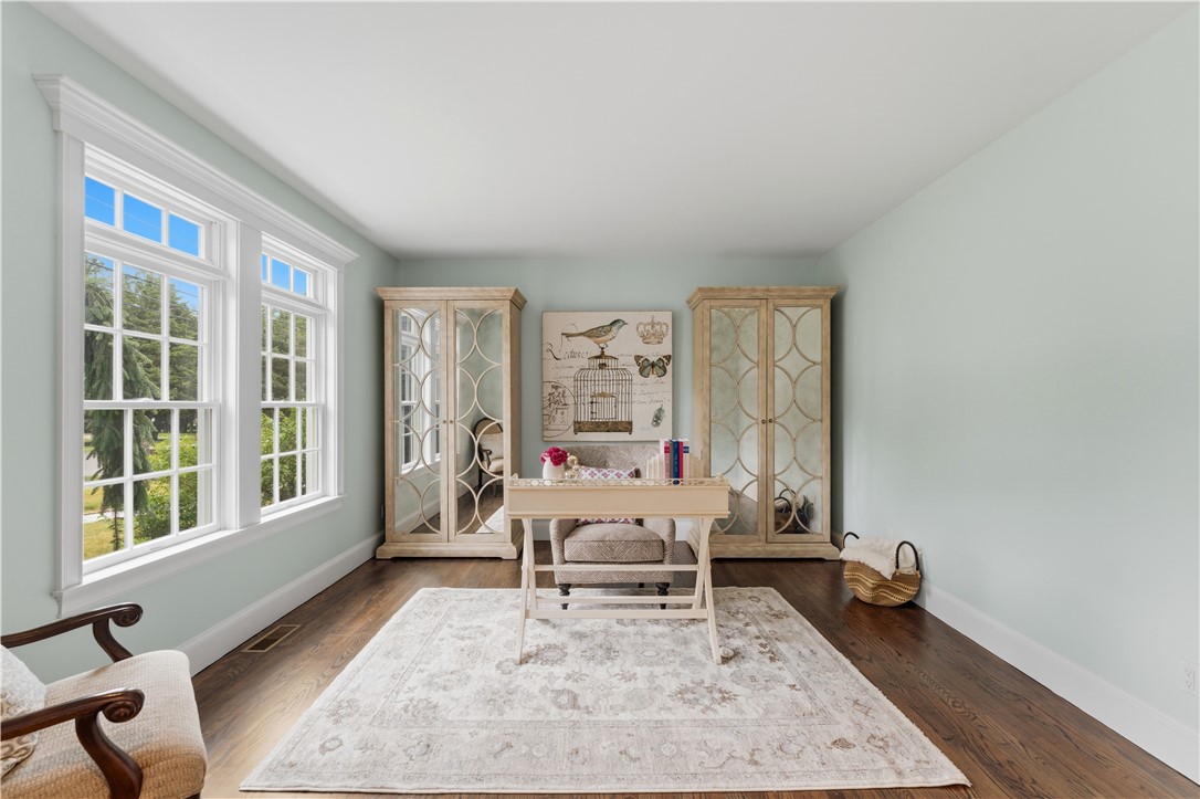 198 Poppasquash Road Bristol, RI 02809 - Photo 20 of 48