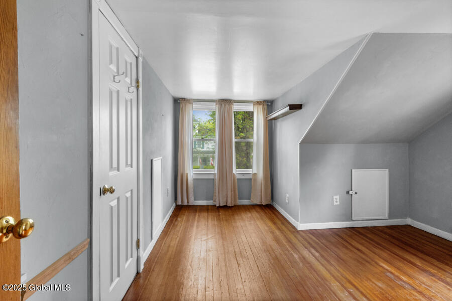 212 Riverside Avenue Scotia, NY 12302 - Photo 19 of 53 212-Riverside-38