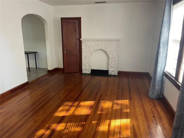 $1,250 | 1002 Drew Street, Clearwater, FL 33755