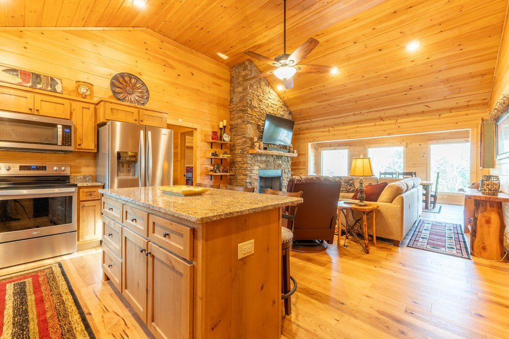 101 Abbygale Road Murphy, NC 28906 - Photo 6 of 44 Beautiful Kitchen