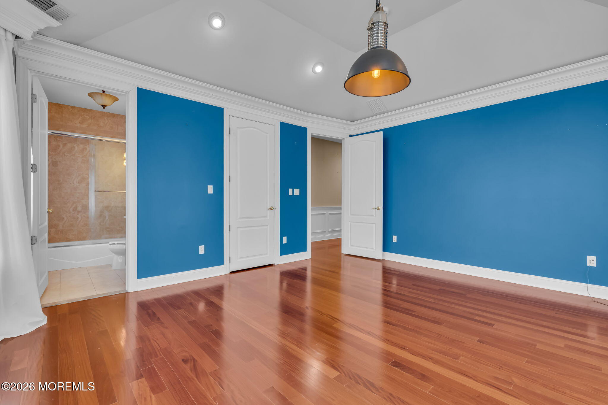 1 Embry Farm Road Marlboro, NJ 07746 - Photo 11 of 82 106-web-or-mls-DSC03204