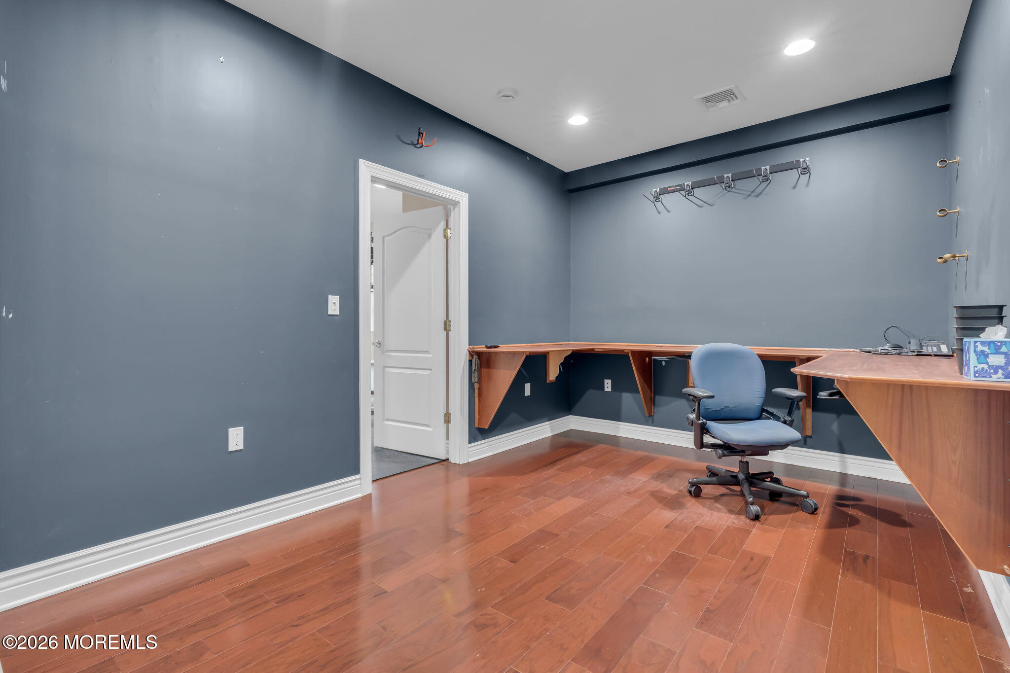 1 Embry Farm Road Marlboro, NJ 07746 - Photo 58 of 82 68-web-or-mls-DSC03474