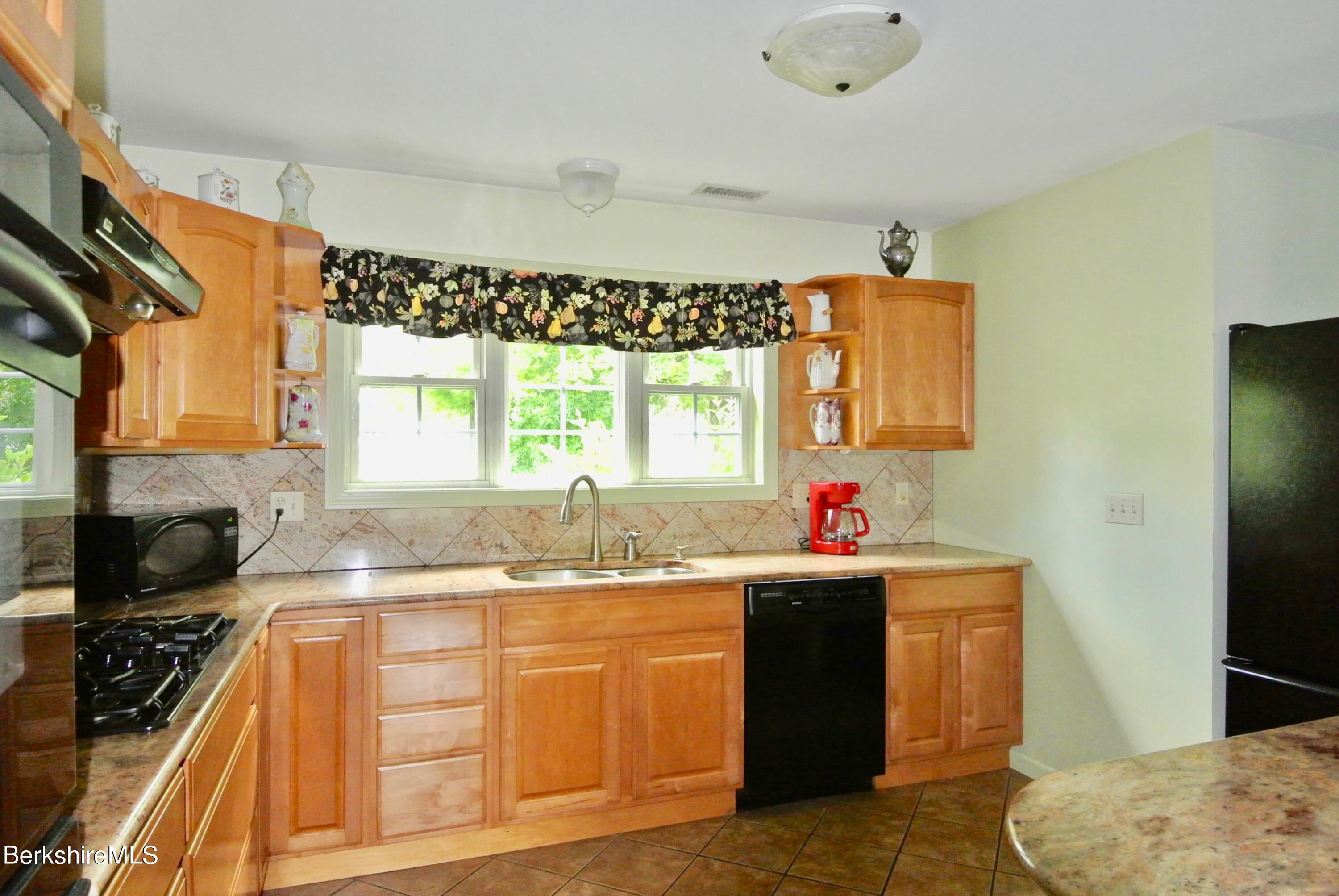 Kitchen in the wing
