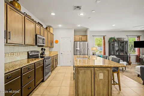 $330,000 | 1762 Burning Hill Drive, Green Valley, AZ 85614