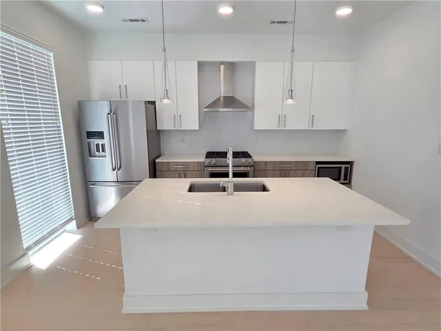 $1,895 | 775 Juniper Street Northeast, Unit 334, Atlanta, GA 30308