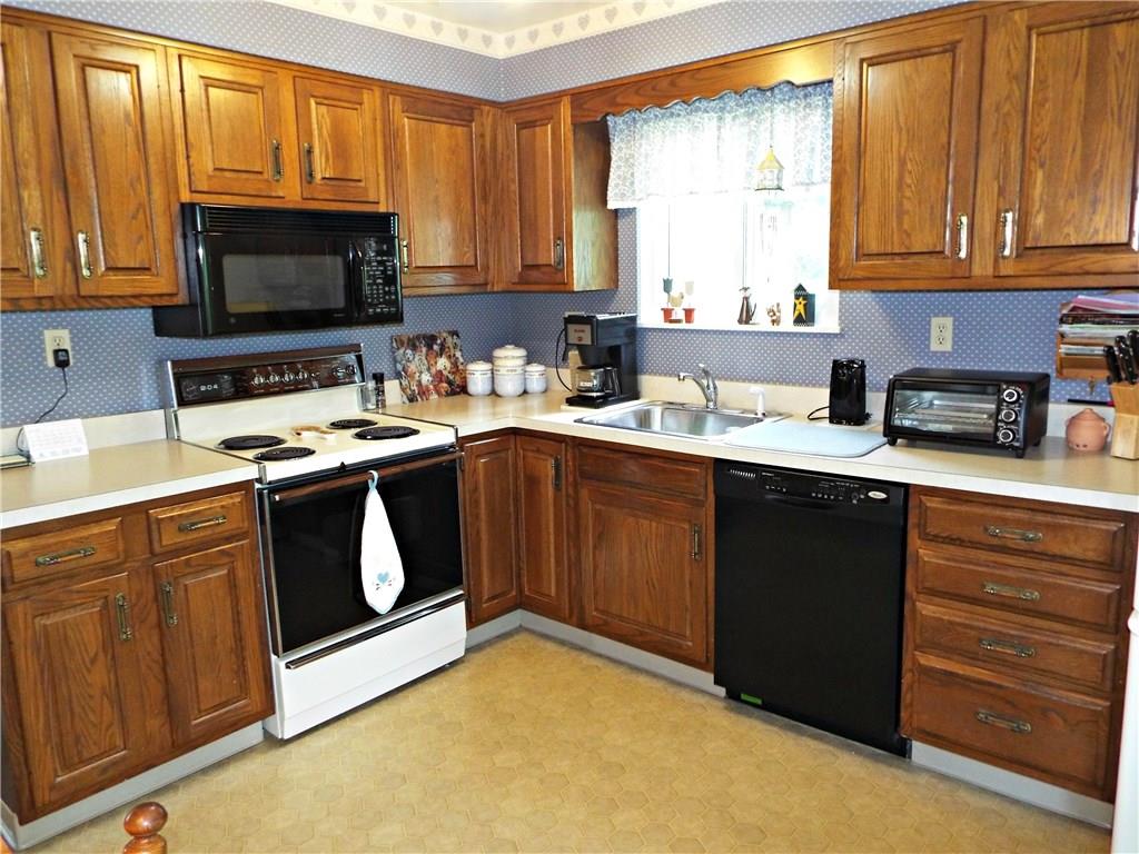 60 Blair Road Eighty Four, PA 15330 - Photo 5 of 22
