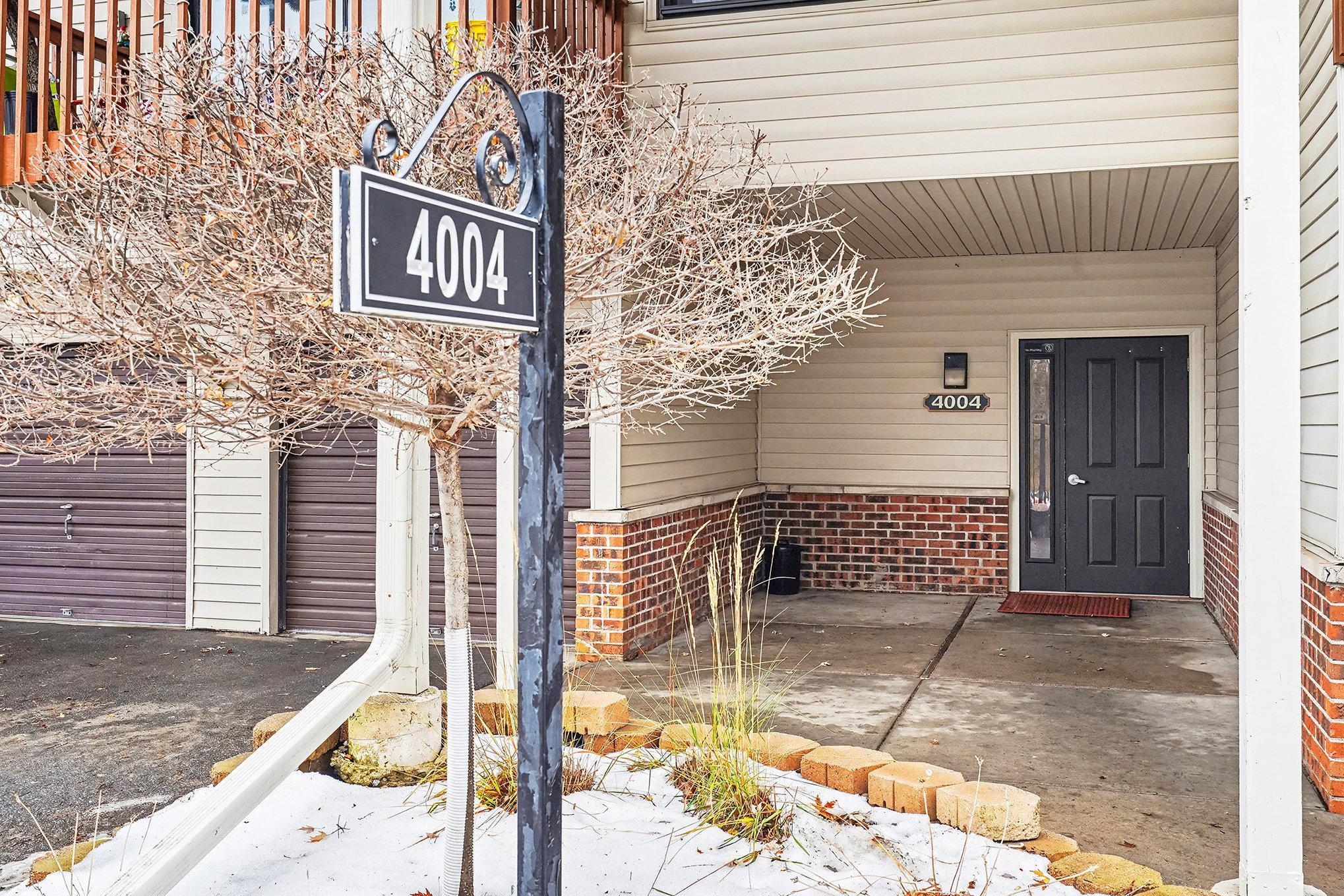 4004 Foss Road, Unit 101 St. Anthony, MN 55421 - Photo 13 of 28