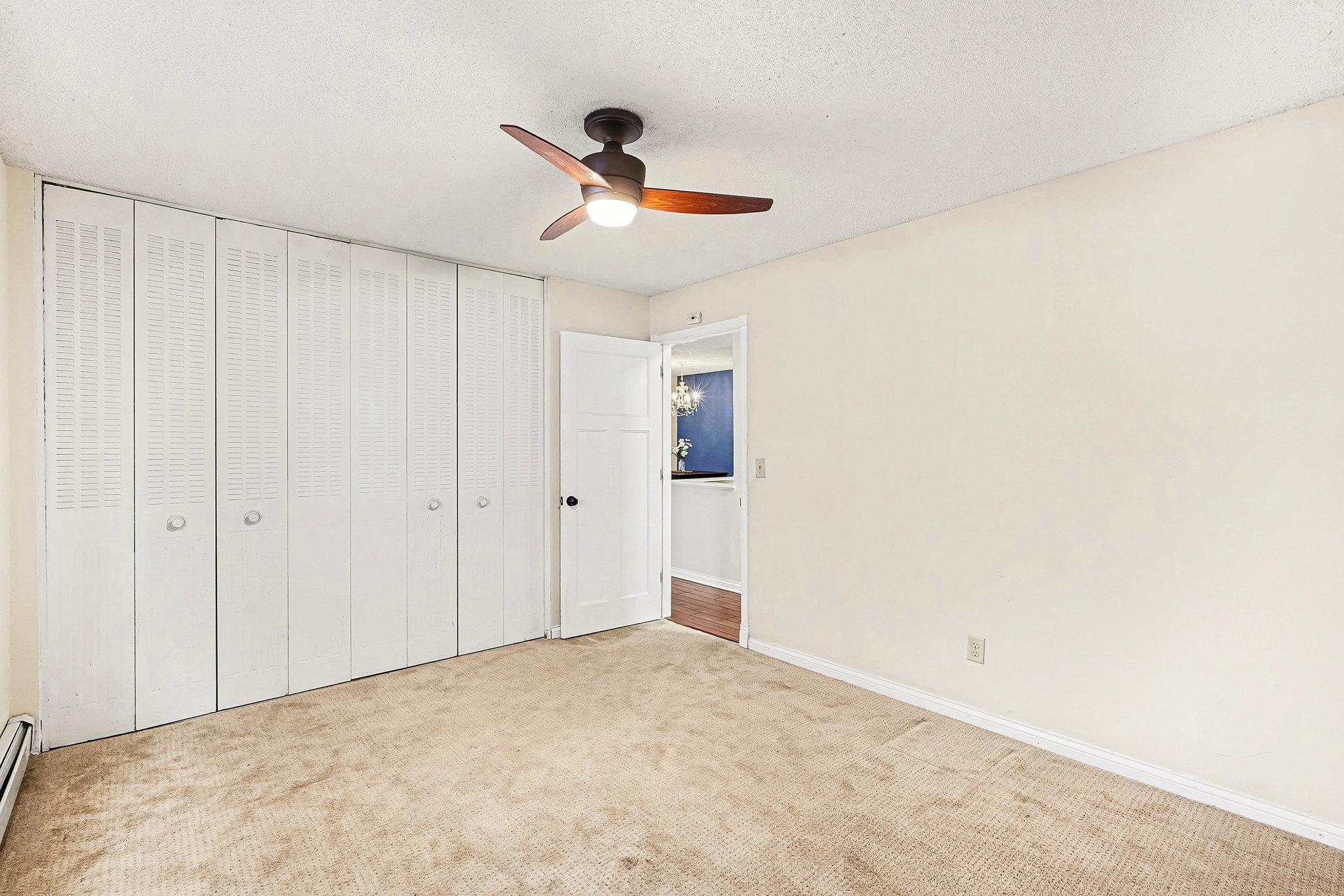 4004 Foss Road, Unit 101 St. Anthony, MN 55421 - Photo 18 of 28