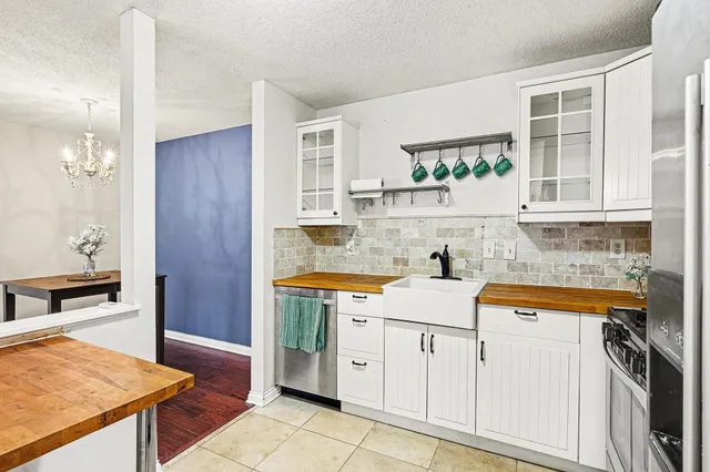 $124,900 | 4004 Foss Road, Unit 101, St. Anthony, MN 55421