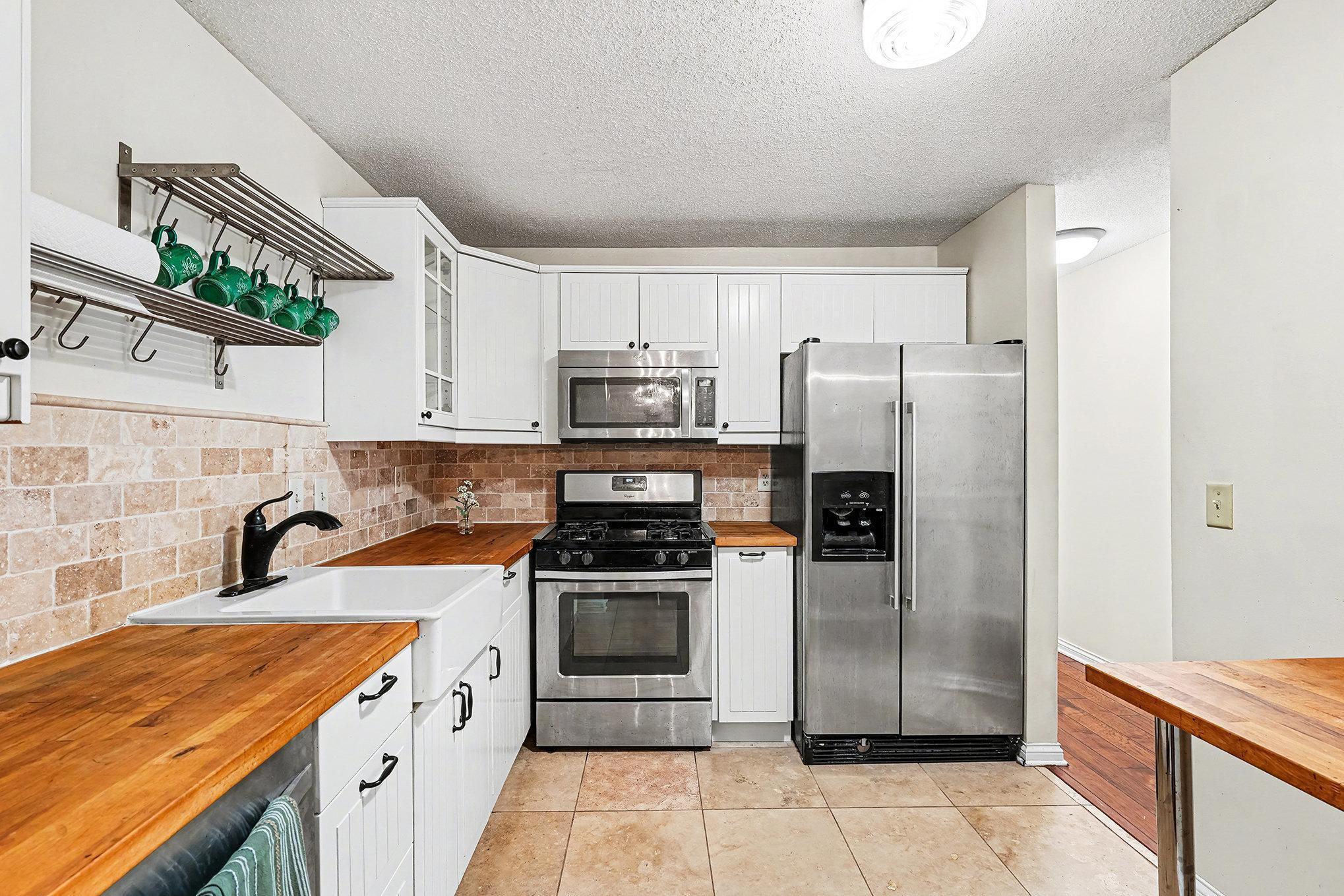 4004 Foss Road, Unit 101 St. Anthony, MN 55421 - Photo 4 of 28