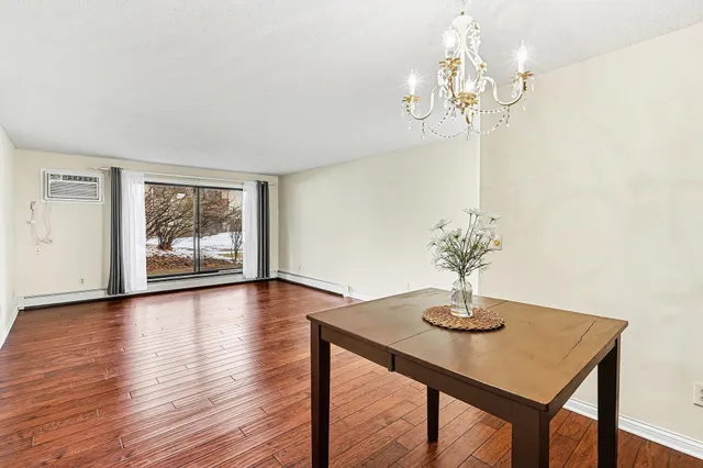 $124,900 | 4004 Foss Road, Unit 101, St. Anthony, MN 55421