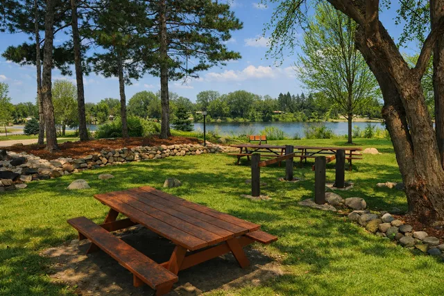 $124,900 | 4004 Foss Road, Unit 101, St. Anthony, MN 55421