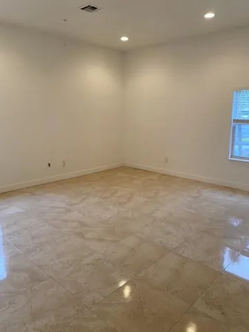 $3,000 | 701 Southwest 10th Drive, Pompano Beach, FL 33060