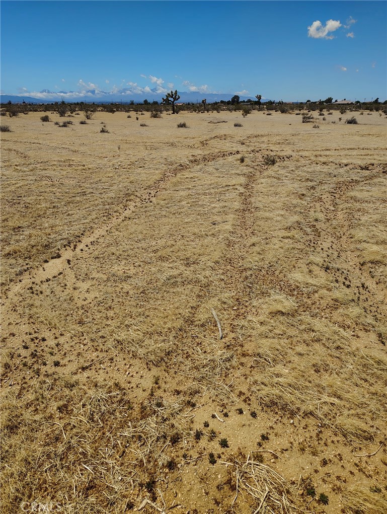 0 Juniper Road Apple Valley, CA 92308 - Photo 2 of 5 a view of an ocean