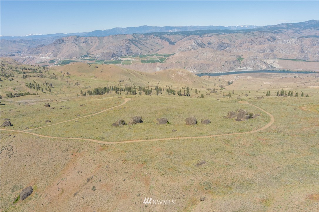 21 Long Draw Road Waterville, WA 98858 - Photo 23 of 27 a view of water pool and mountain