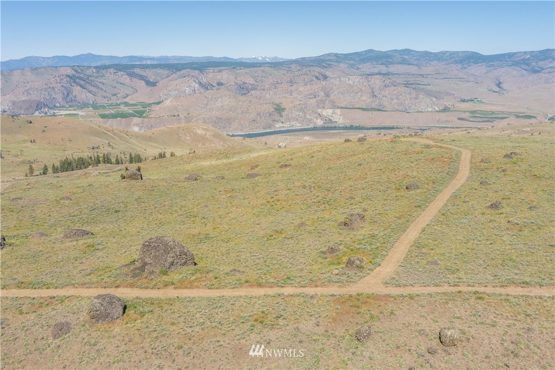 21 Long Draw Road Waterville, WA 98858 - Photo 5 of 27 a view of beach and mountain