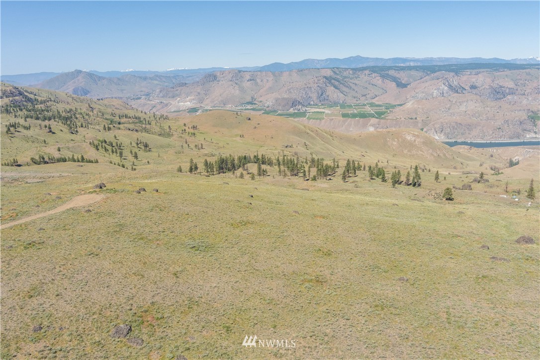 21 Long Draw Road Waterville, WA 98858 - Photo 7 of 27 a view of ocean and mountain