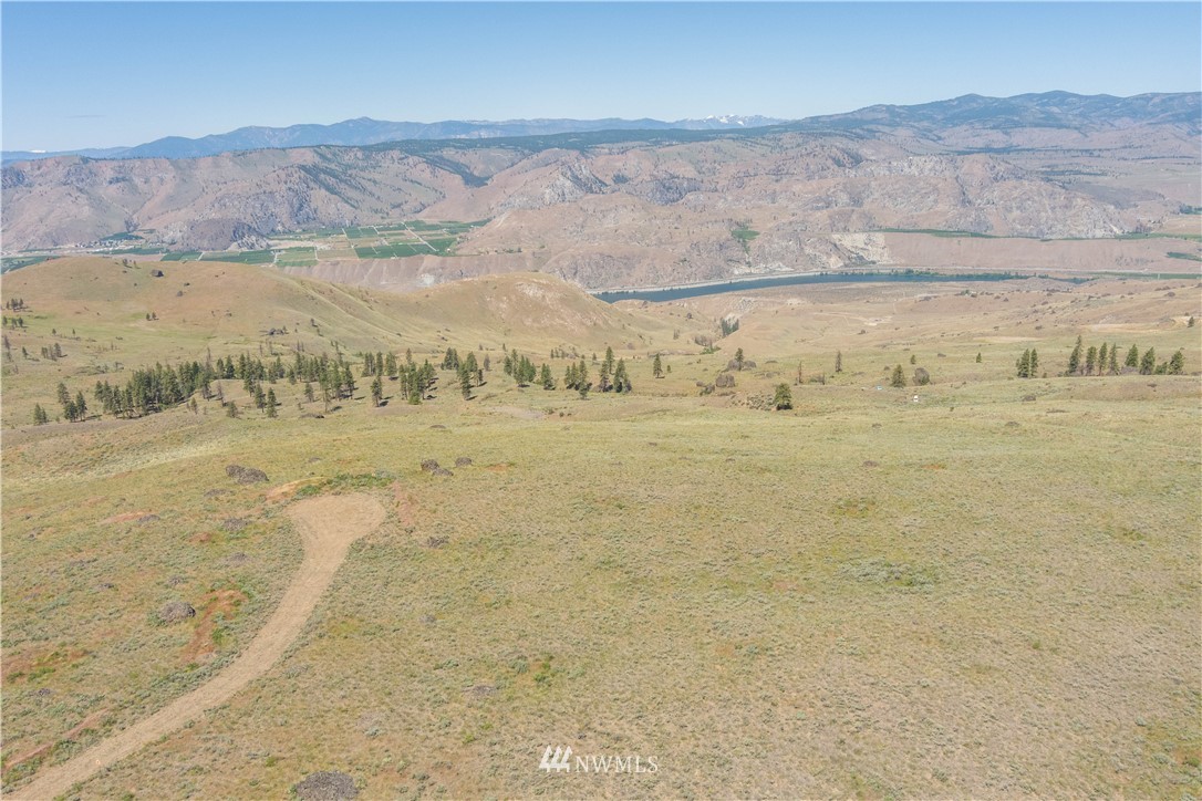 21 Long Draw Road Waterville, WA 98858 - Photo 9 of 27 a view of ocean and mountains