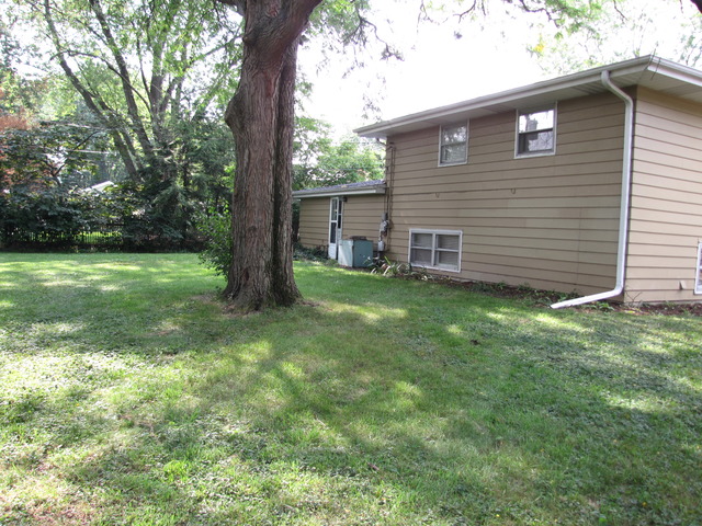 320 West Gartner Road Naperville, IL 60540 - Photo 21 of 22