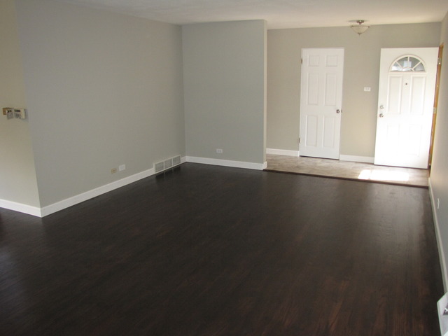 320 West Gartner Road Naperville, IL 60540 - Photo 4 of 22