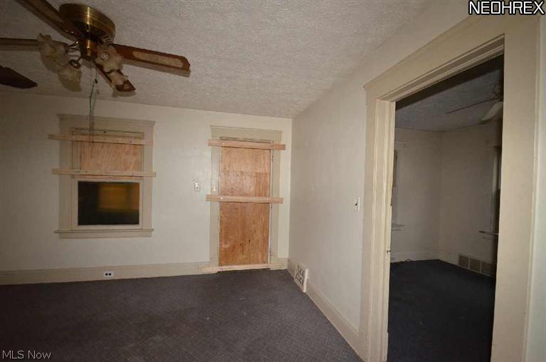 4043 Valley Road Cleveland, OH 44109 - Photo 9 of 18