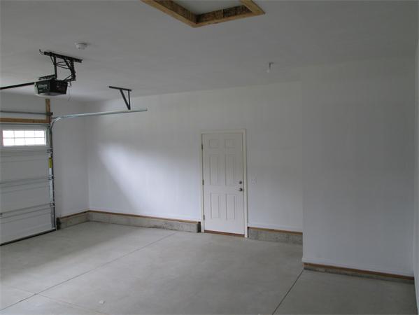 72 Glendale Road Southampton, MA 01073 - Photo 21 of 21 a view of an empty room