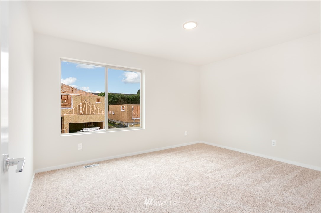 311 Southwest Langston Road, Unit 3 Renton, WA 98057 - Photo 22 of 25