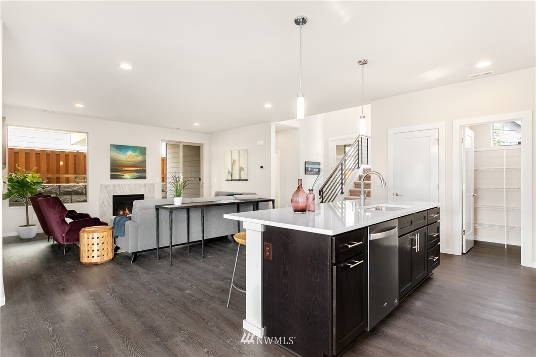 311 Southwest Langston Road, Unit 3 Renton, WA 98057 - Photo 7 of 25