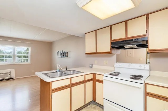 $69,500 | 6850 Blue Heron Boulevard, Unit 305, Myrtle Beach, SC 29588