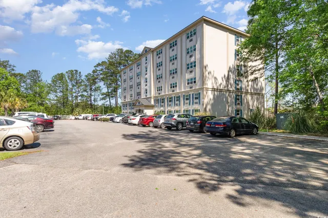 $69,500 | 6850 Blue Heron Boulevard, Unit 305, Myrtle Beach, SC 29588