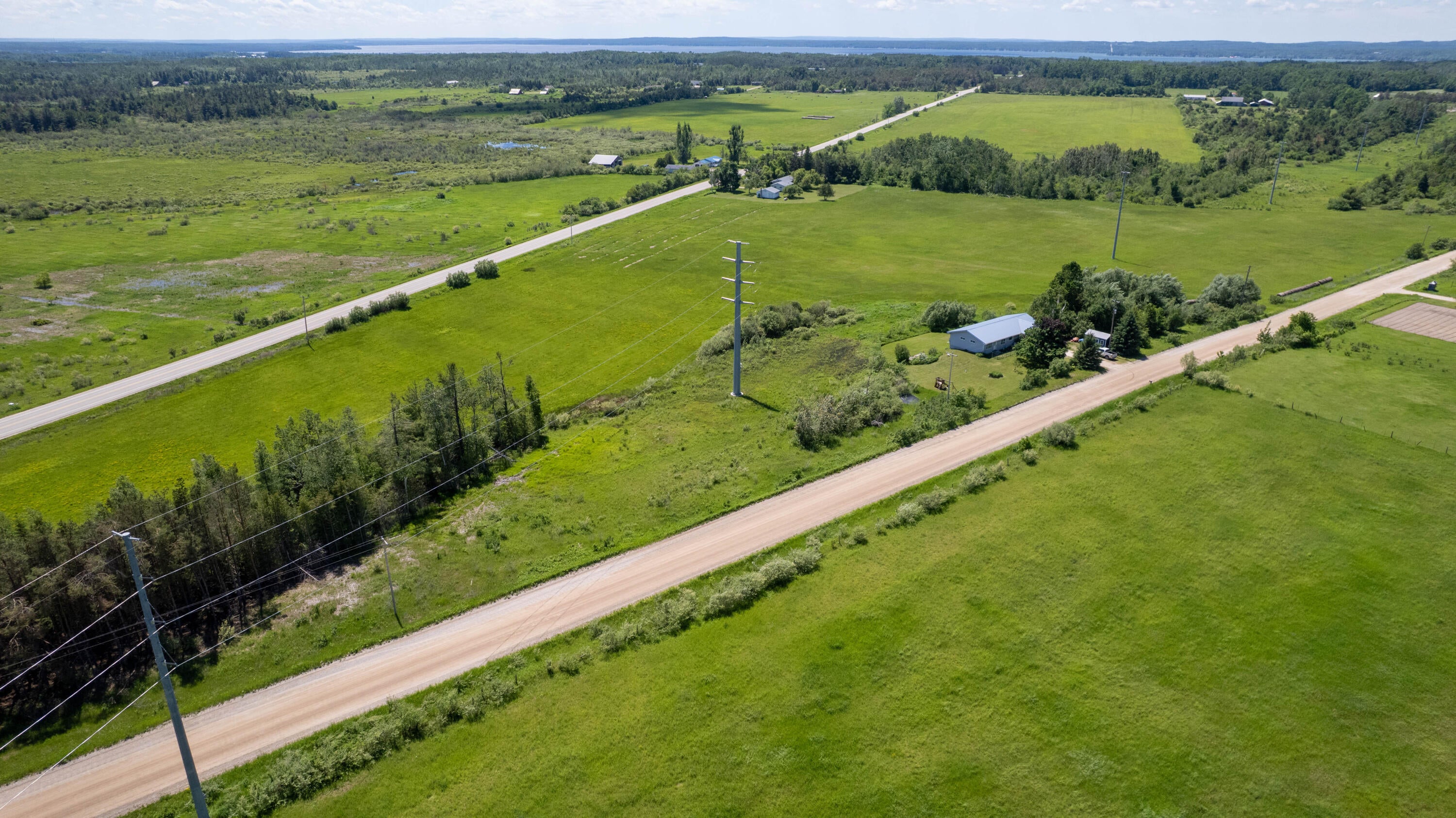 7209 South River Road Cheboygan, MI 49721 - Photo 6 of 29 Gallery Image 6