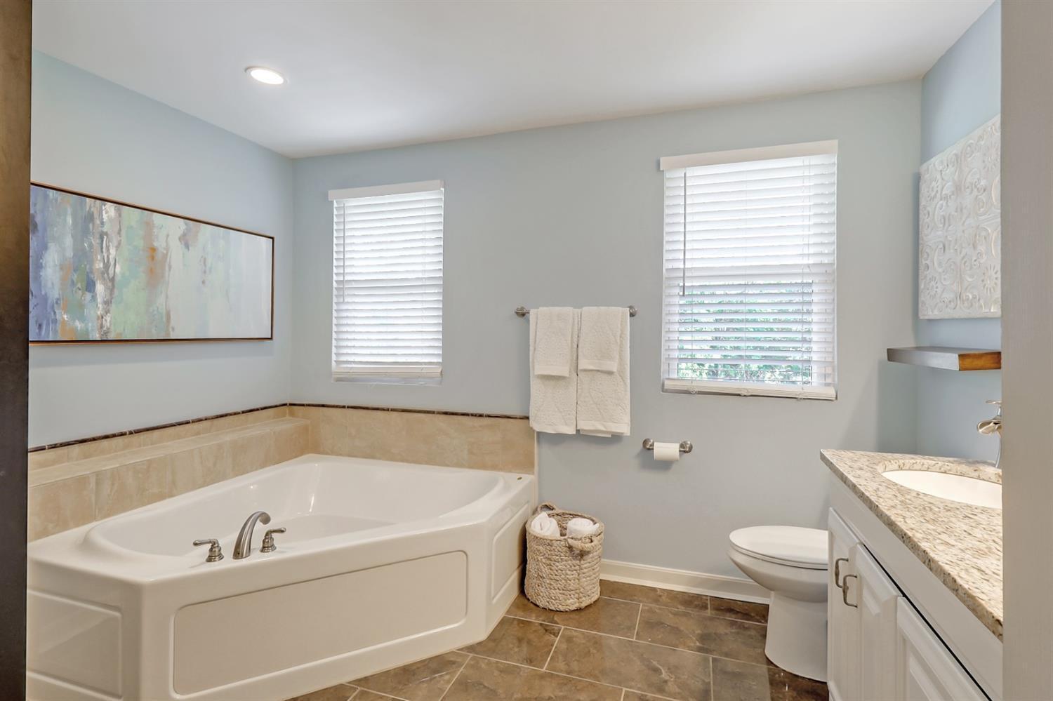 4606 Sycamore Road Cincinnati, OH 45242 - Photo 20 of 41 Gallery Image 20