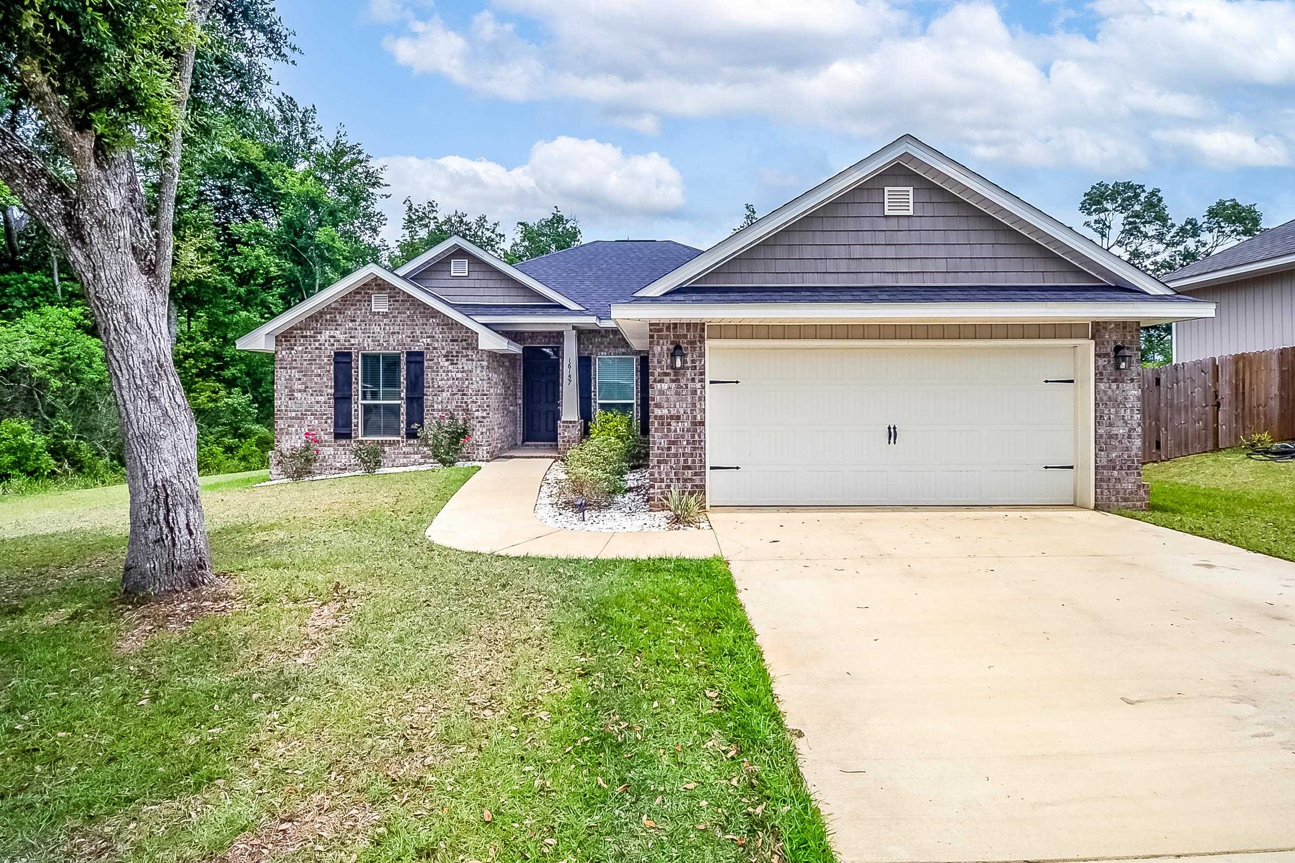 16157 Wishing Tree Court Foley, AL 36535 - Photo 3 of 29