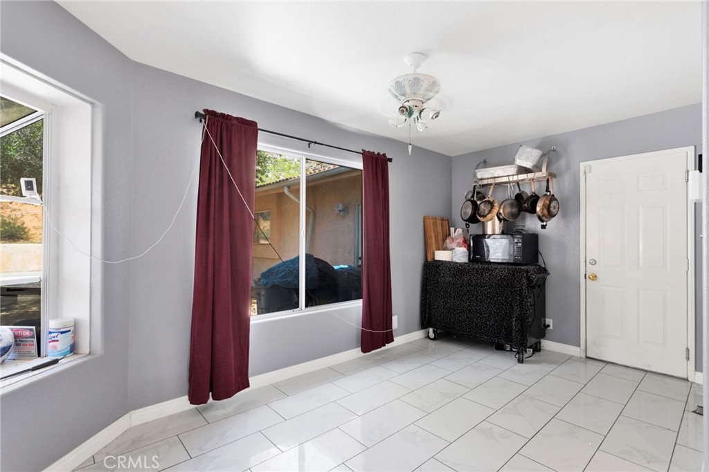 20430 Rancherias Road Apple Valley, CA 92307 - Photo 19 of 72 Breakfast Nook
