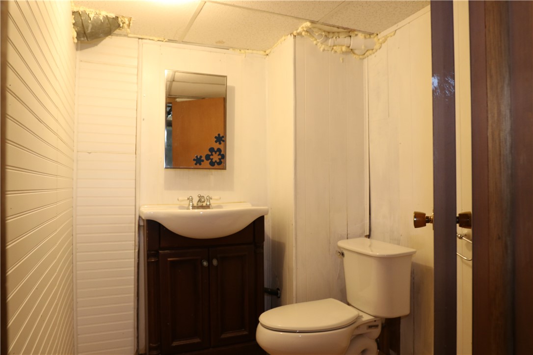 175 English Road Greece, NY 14616 - Photo 18 of 21
