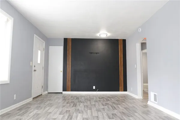 $1,975 | 175 English Road, Greece, NY 14616
