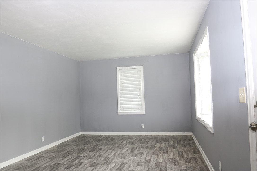 175 English Road Greece, NY 14616 - Photo 4 of 21
